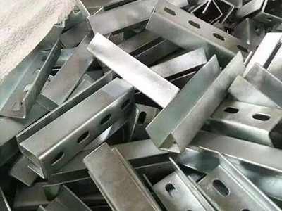 熱浸鋅光伏支架圖片5